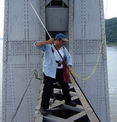 Joe Bertolozzi playing the Mid-Hudson Bridge, (c) 2006, Blue Wings Press