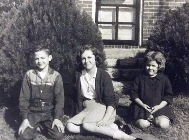 Beth Thompson with two of her siblings, ca. 1959.