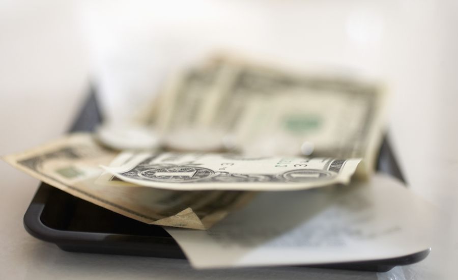 Tip on a tray. Photo: Thinkstock.