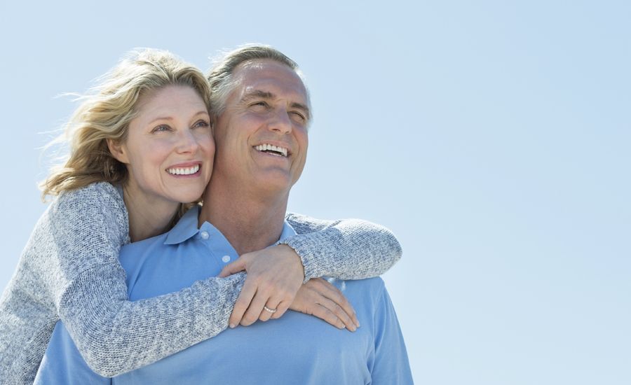 3 Easy Ways to Fall in Love with Your Spouse Again | Guideposts