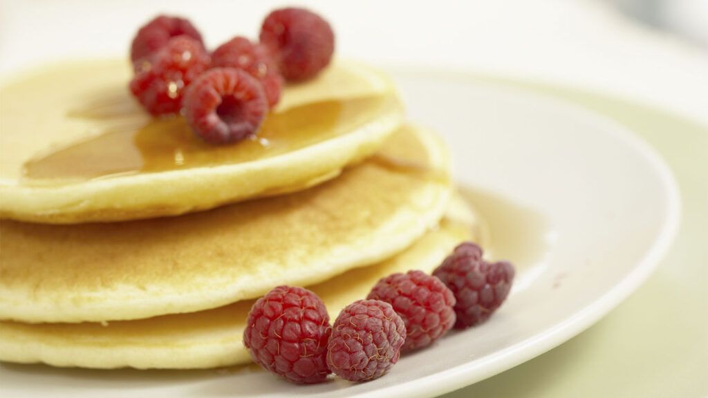 Buttermilk pancakes with raspberries