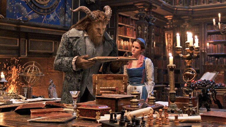 Emma Watson and Dan Stevens in Beauty and the Beast