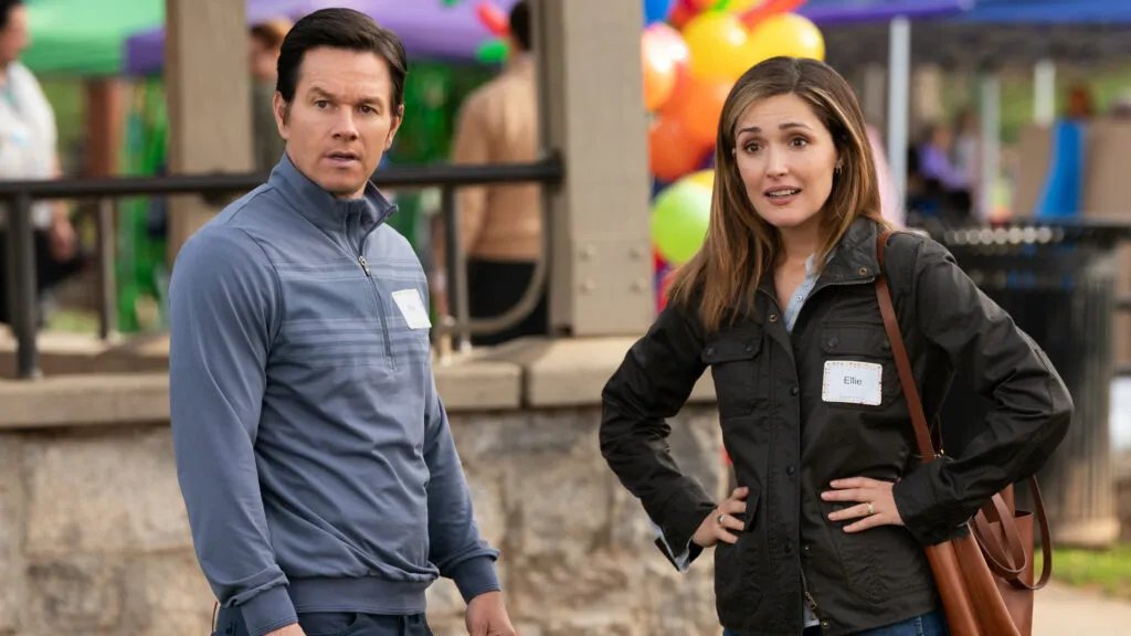 Mark Wahlberg and Rose Byrne in Instant Family