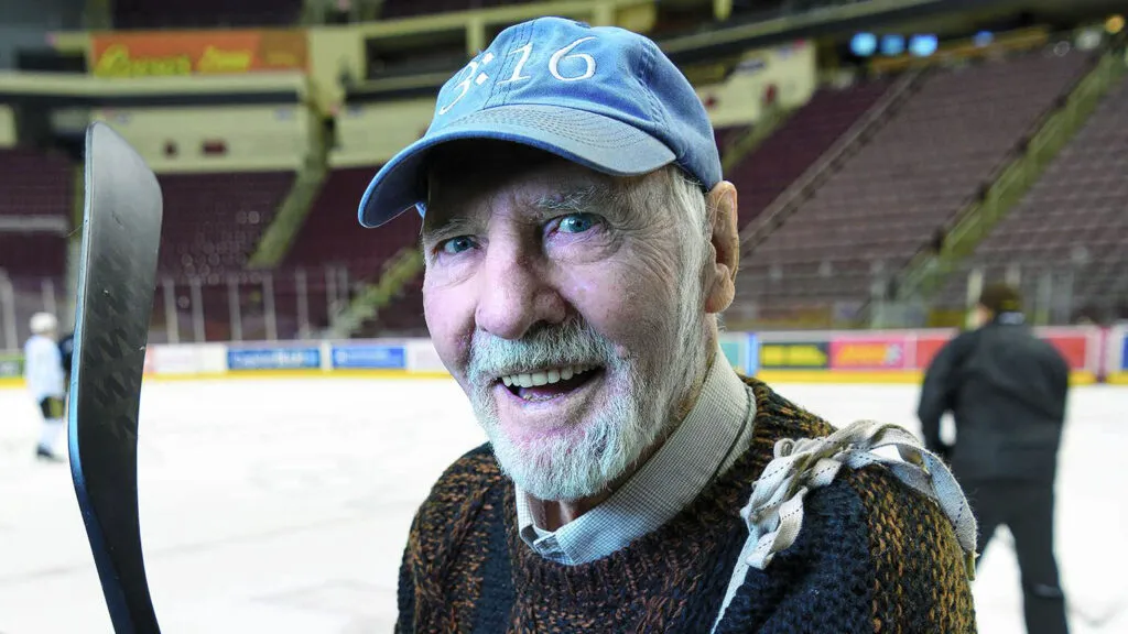 Willie Marshall hitting the ice at Hershey Park Arena.