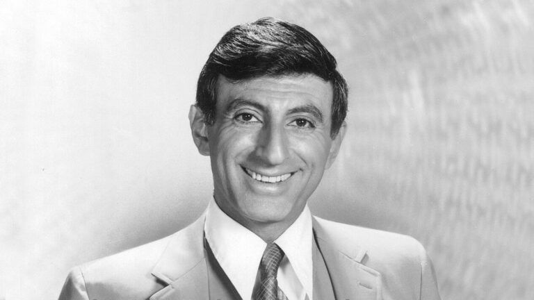 Actor Jamie Farr