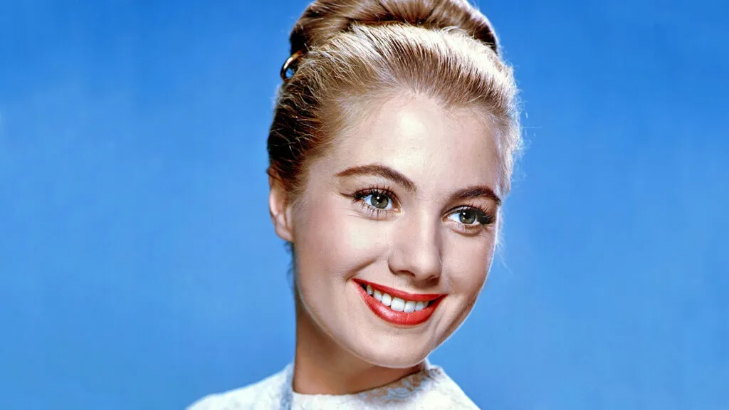 shirley_jones_marquee