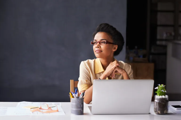 A one-work lunch break prayer for working moms